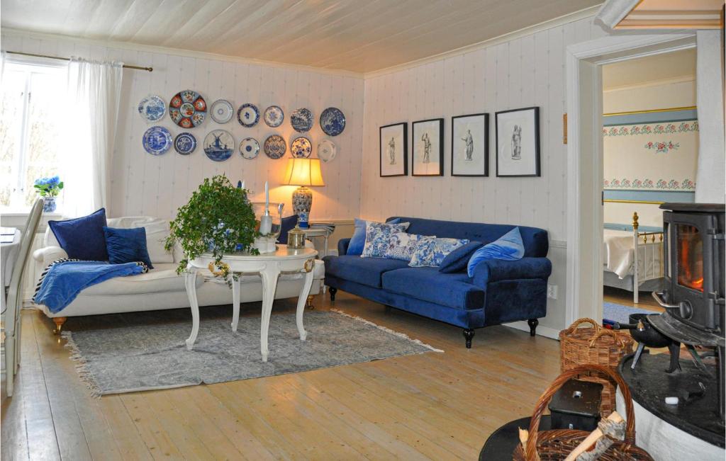 Awesome Home In Finnestad With 4 Bedrooms And Wifi photo 1