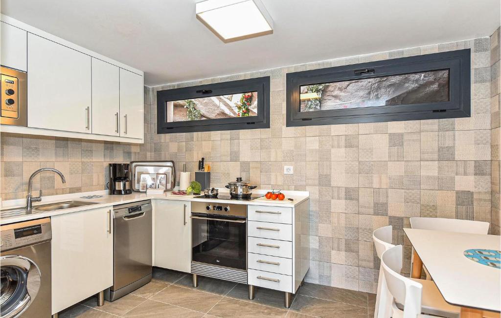 Nice Home In Puerto Rico With 2 Bedrooms And Wifi photo 4