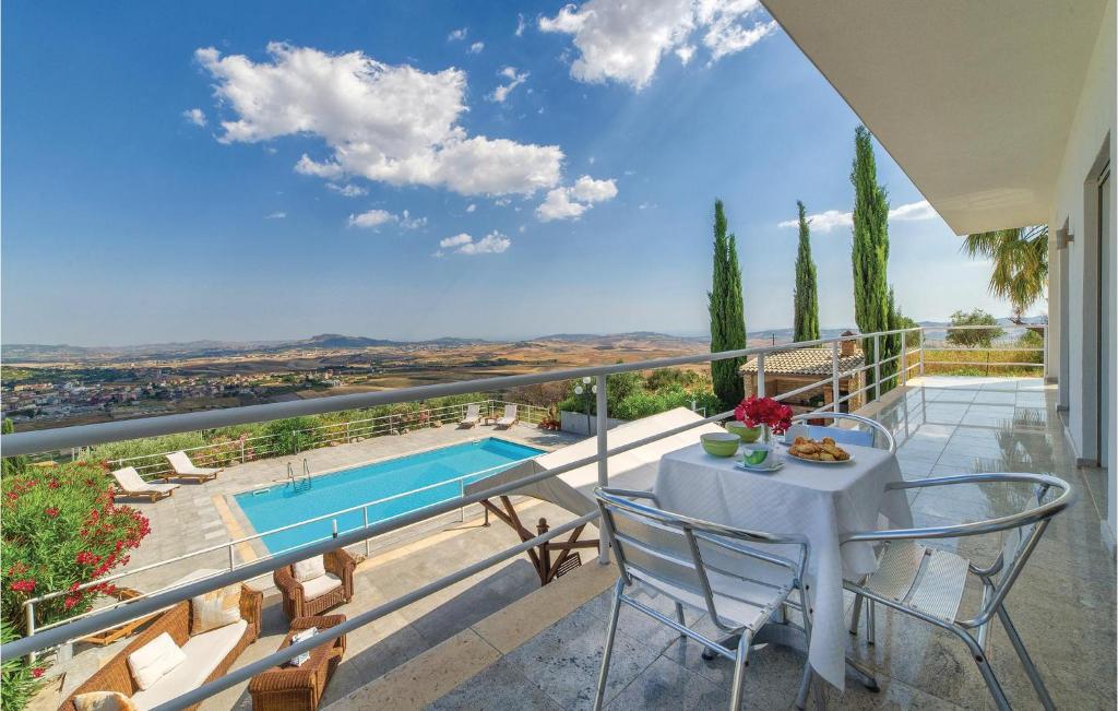 Amazing Home In Aragona -ag- With 4 Bedrooms, Wifi And Outdoor Swimming Pool photo 1