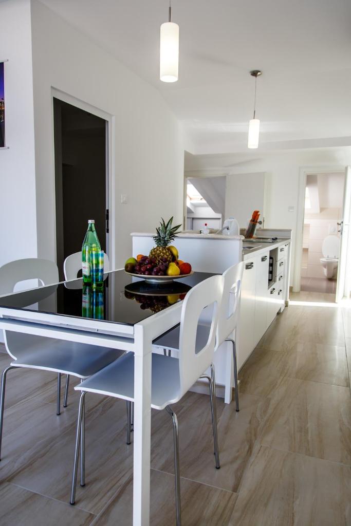 Nemira Sunny Apartments photo 1