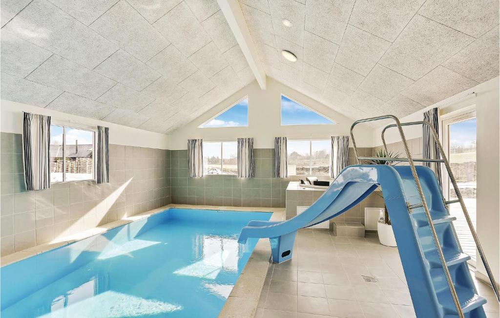 Stunning Home In Vejby With 8 Bedrooms, Sauna And Wifi photo 2