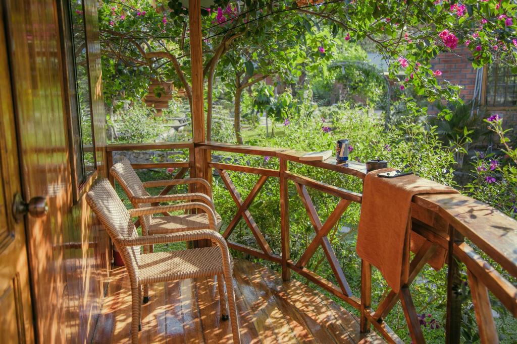 Phu Quoc Valley Sen Bungalow