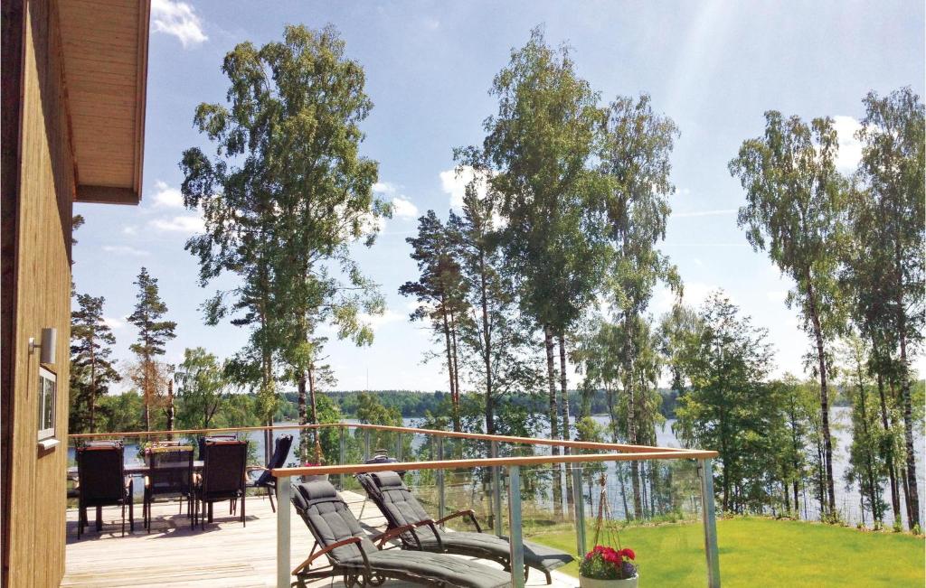 Beautiful Home In Skillingaryd With 4 Bedrooms, Sauna And Wifi photo 2