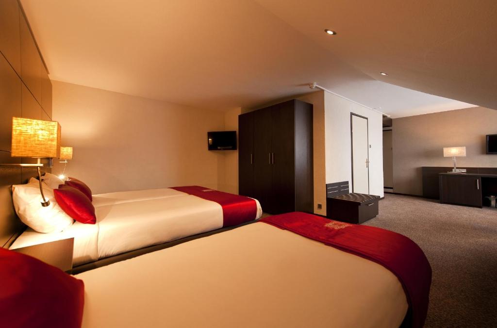 Van Der Valk Avifauna Room Type - Standard Triple Room