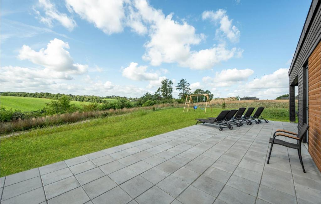 Beautiful Home In Lgstrup With 4 Bedrooms And Wifi photo 4