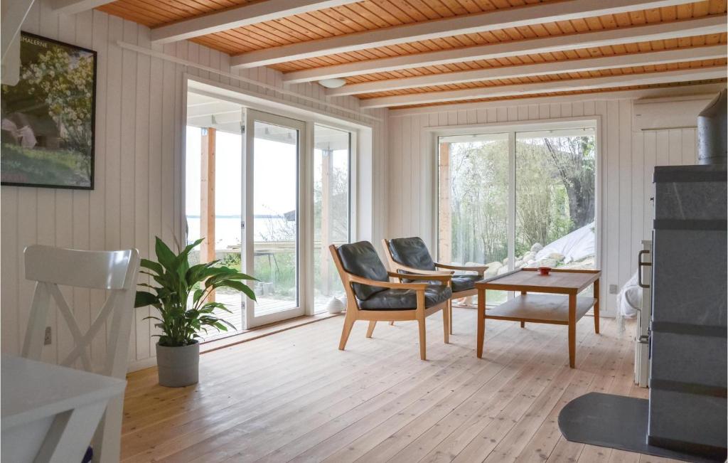 Amazing Home In Skibby With 3 Bedrooms And Wifi photo 4