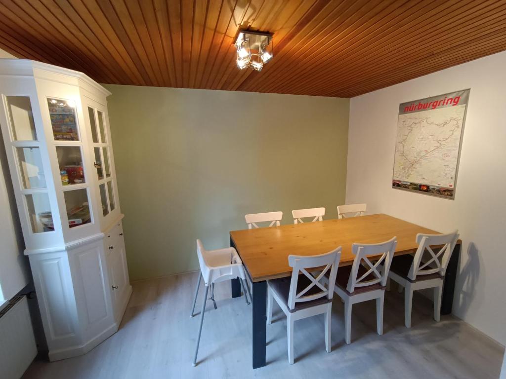 Feriënhaus Hohe Acht photo 3