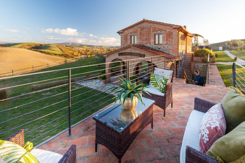 VILLA LAJATICO Farmhouse with Private Pool photo 2
