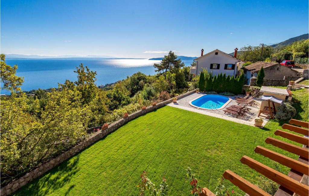 Awesome Home In Lovran With 4 Bedrooms, Sauna And Outdoor Swimming Pool photo 3