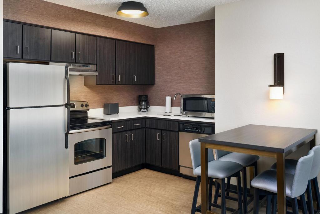Residence Inn by Marriott Boulder Longmont - Tap to explore photos