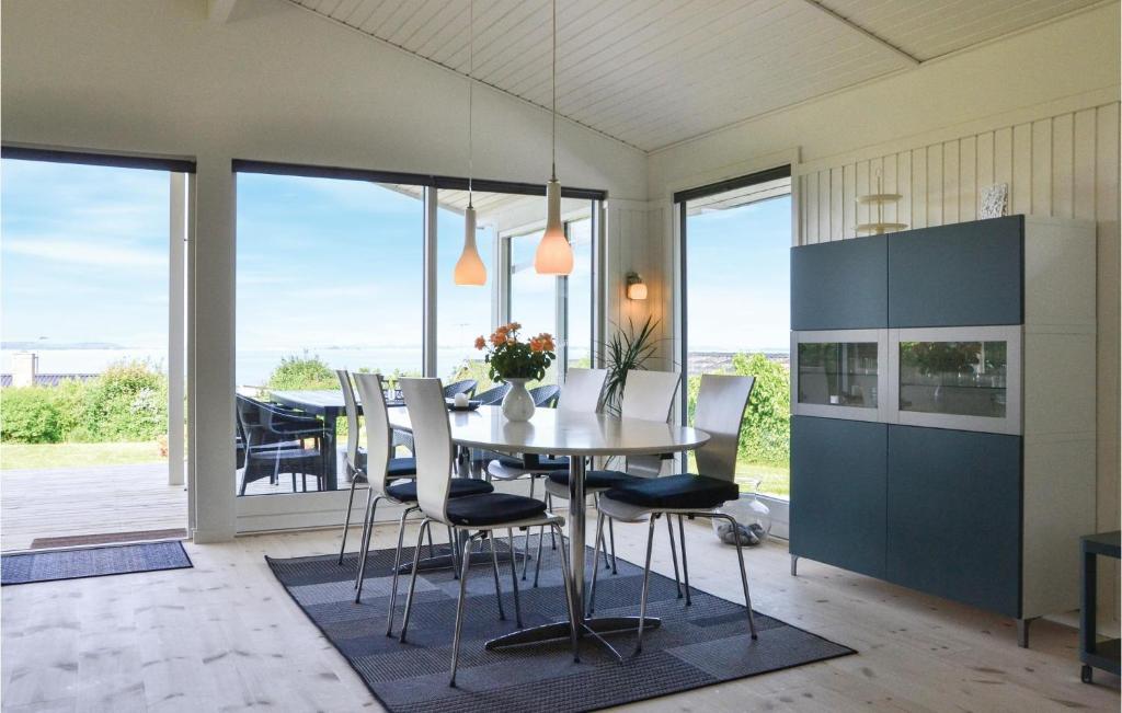 Beautiful Home In Kirke Hyllinge With 3 Bedrooms, Sauna And Wifi photo 3
