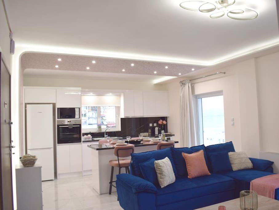 Seafront Luxury Apartment photo 1