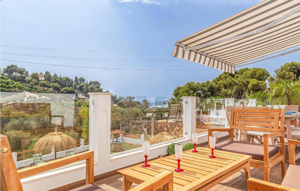 Amazing Home In Mezquitilla With 4 Bedrooms, Outdoor Swimming Pool And Swimming Pool photo 1