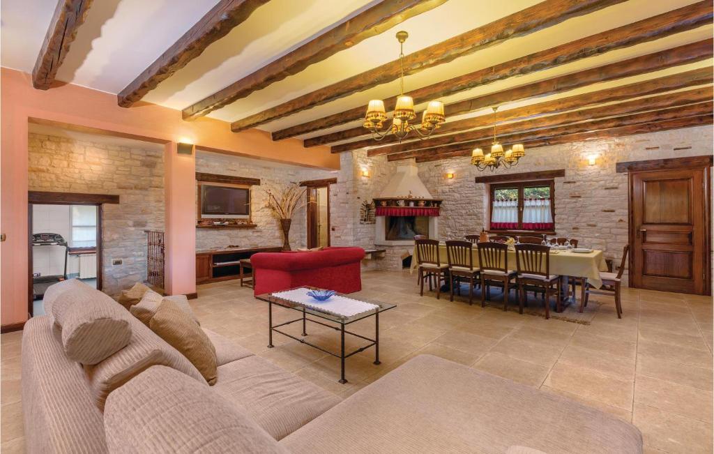 Stunning Home In Visnjan With 7 Bedrooms, Sauna And Wifi photo 2