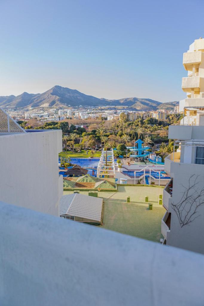 Benalbeach Penthouse Sea View photo 4