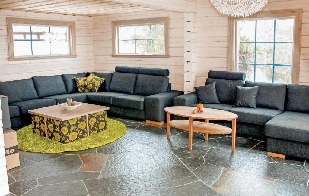 Beautiful Home In Trysil With 10 Bedrooms, Sauna And Internet photo 3