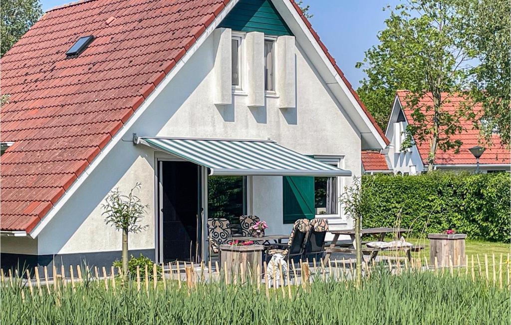 Beautiful Home In Sint Nicolaasga With Wifi And 3 Bedrooms photo 3