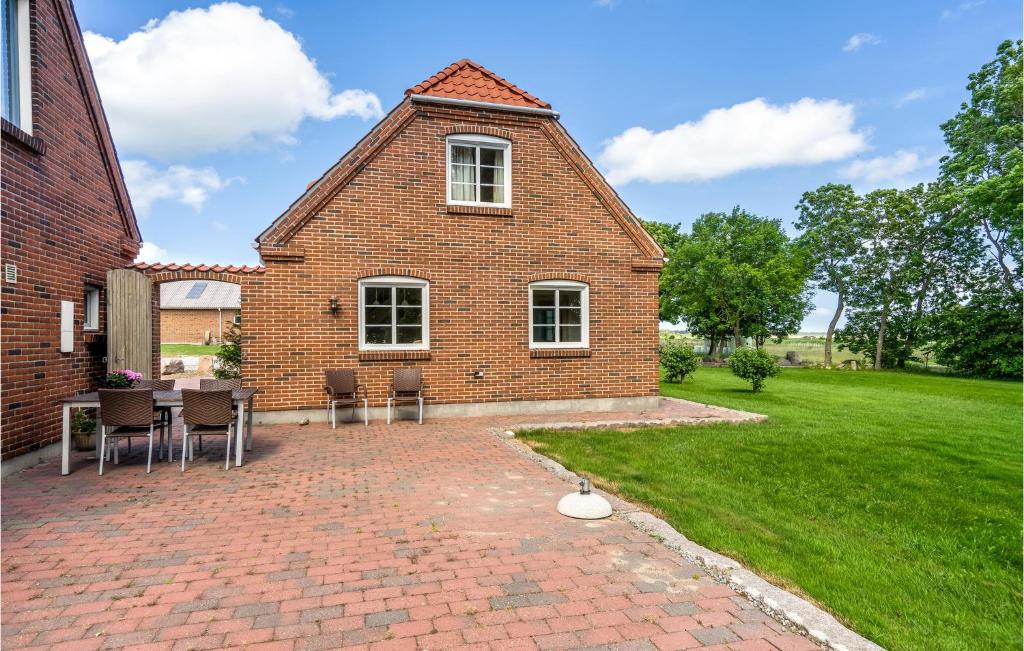 Amazing Home In Vesls With Wifi And 3 Bedrooms