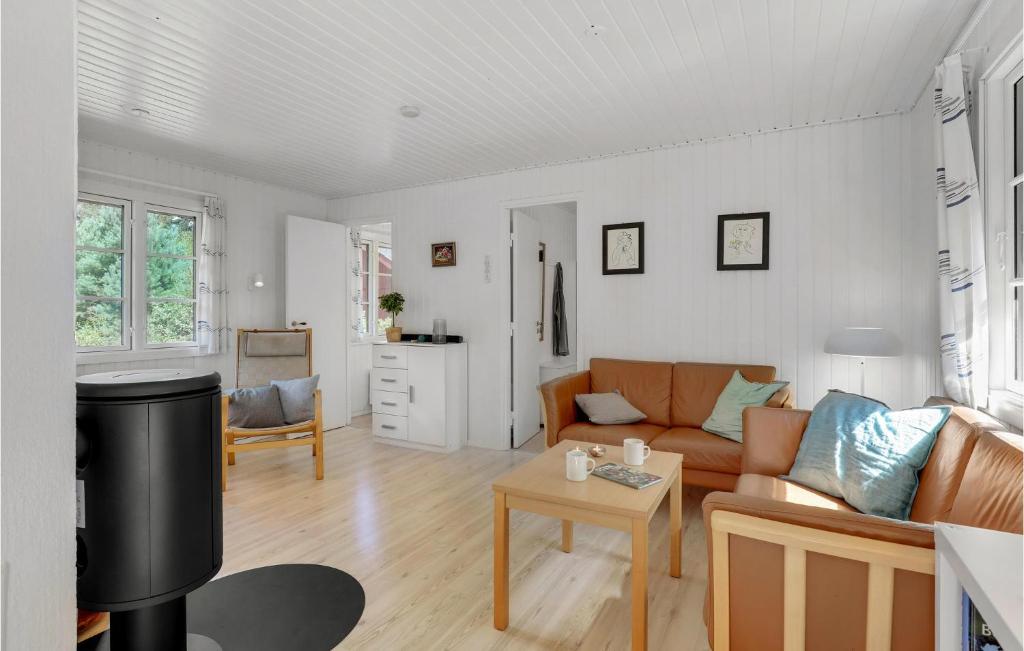 Nice Home In Nex With Outdoor Swimming Pool, Wifi And 3 Bedrooms photo 2