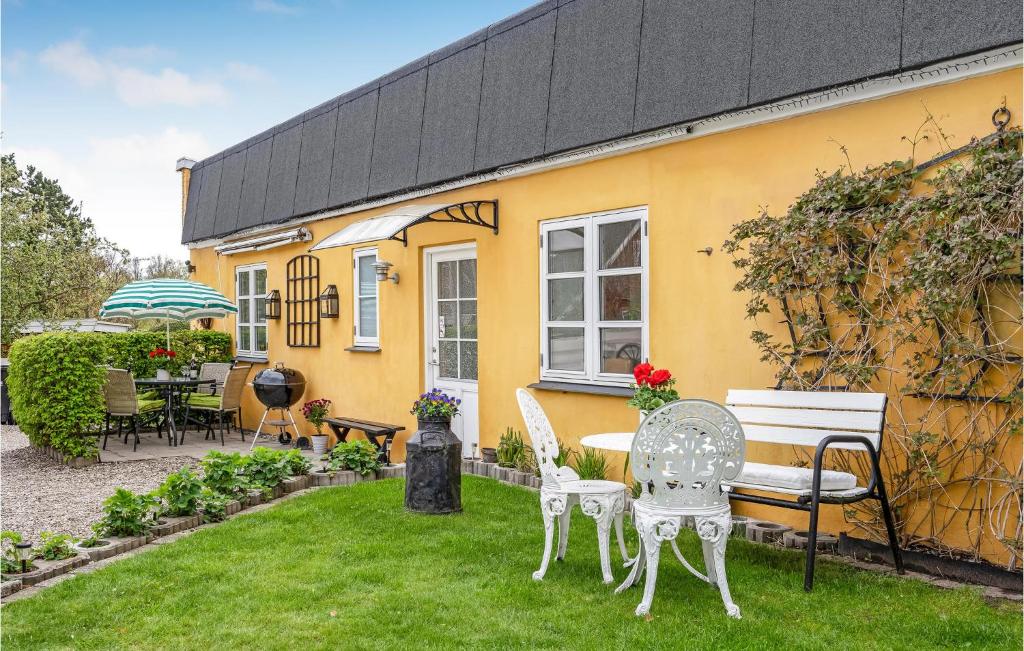 Nice Home In Hornbk With 2 Bedrooms And Wifi