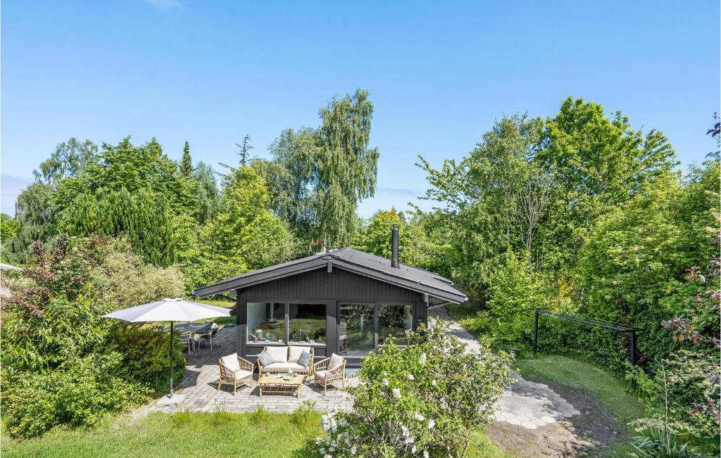 Awesome Home In Dronningmlle With 2 Bedrooms And Wifi