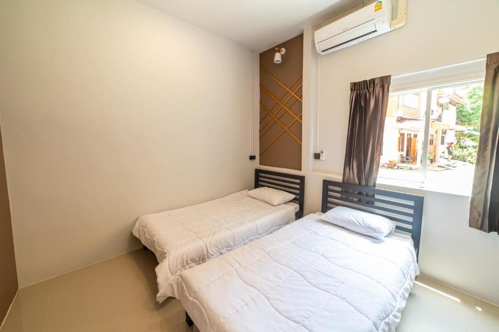 J Villa Betong - Private House photo 2