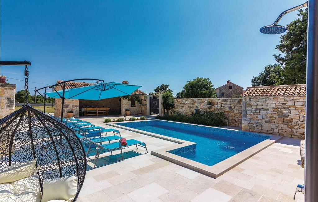 Amazing Home In Vodnjan With 5 Bedrooms, Wifi And Outdoor Swimming Pool photo 1