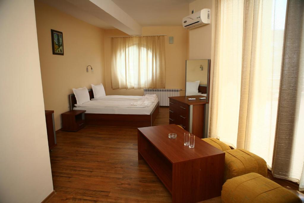 Hotel Queen photo 4