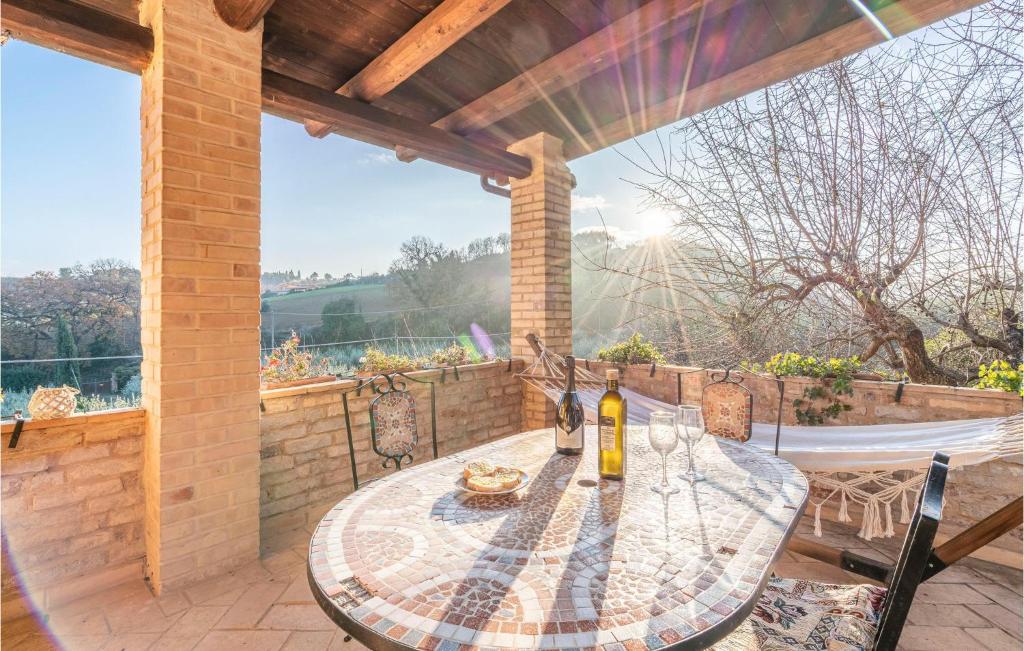 Stunning Home In San Giovanni With Outdoor Swimming Pool, Jacuzzi And Wifi photo 3
