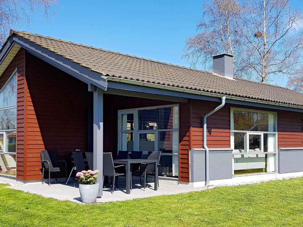 Two-Bedroom Holiday home in Stubbekøbing 2 photo 2