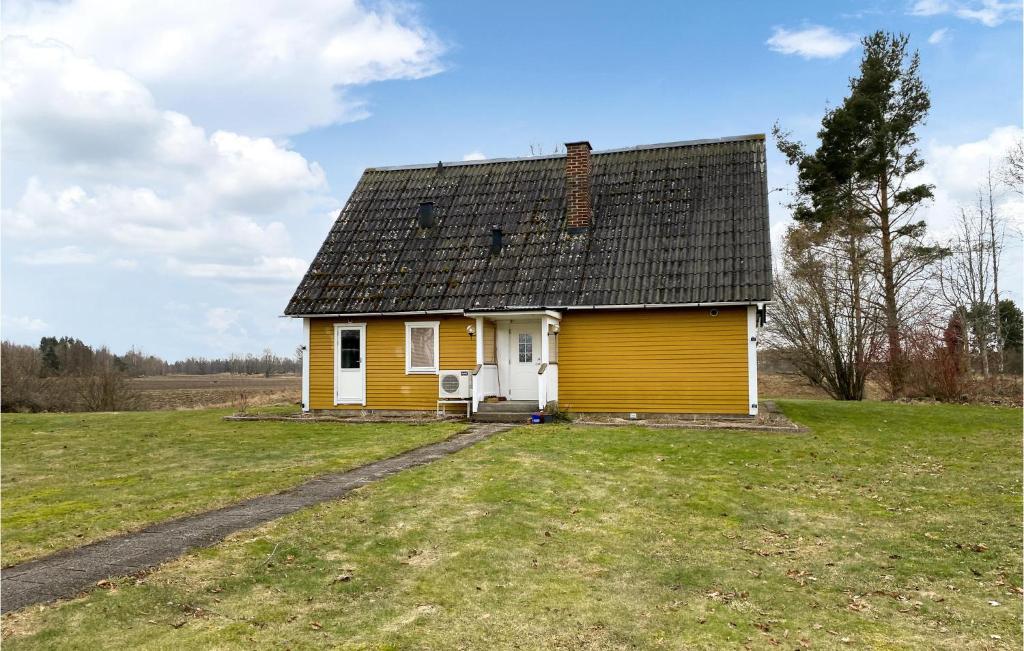Amazing Home In Tjllmo With 2 Bedrooms