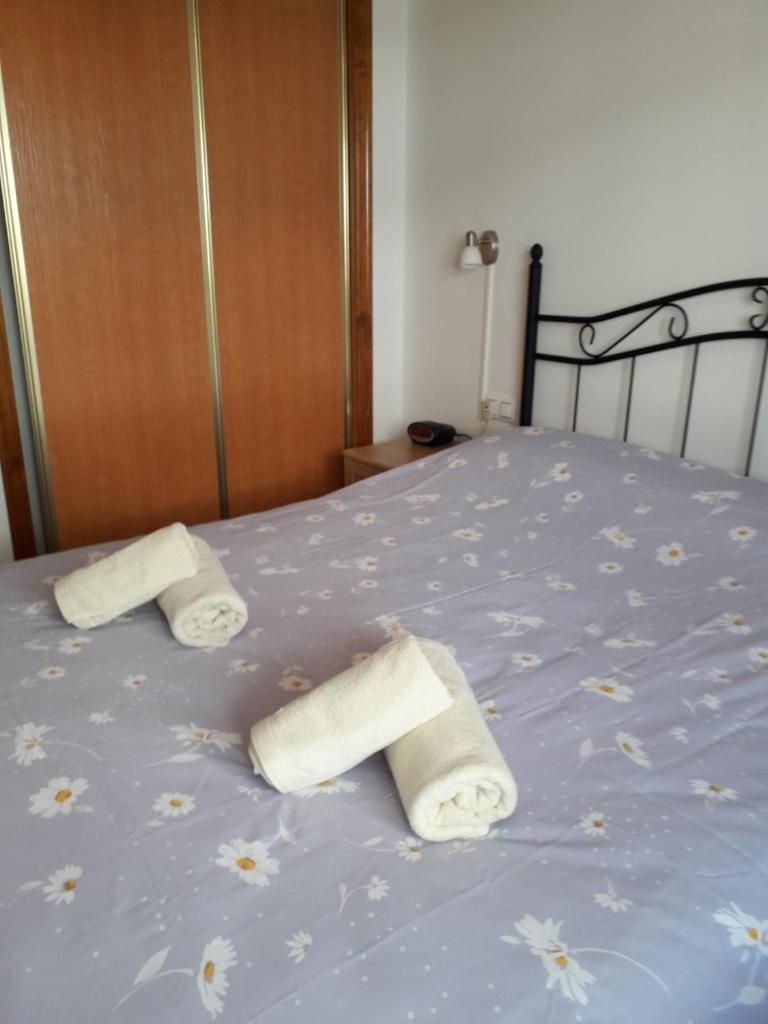 Costmarina 1 bed apartment - Tap to explore photos