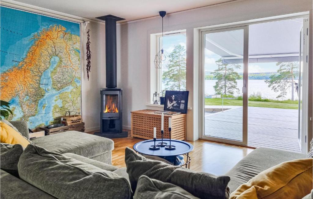 Beautiful Home In Smedjebacken With Wifi And 3 Bedrooms photo 1
