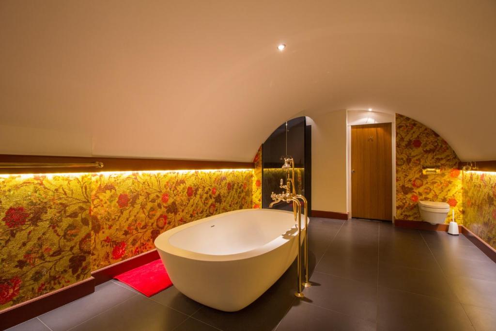 The Royal Suite - R.Q.C. photo 3