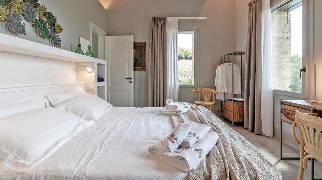 RELAIS CORBAIA 12&1, Emma Villas photo 2