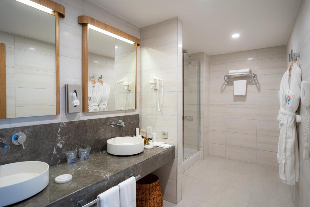 Grand Hotel Ontur Cesme photo 2