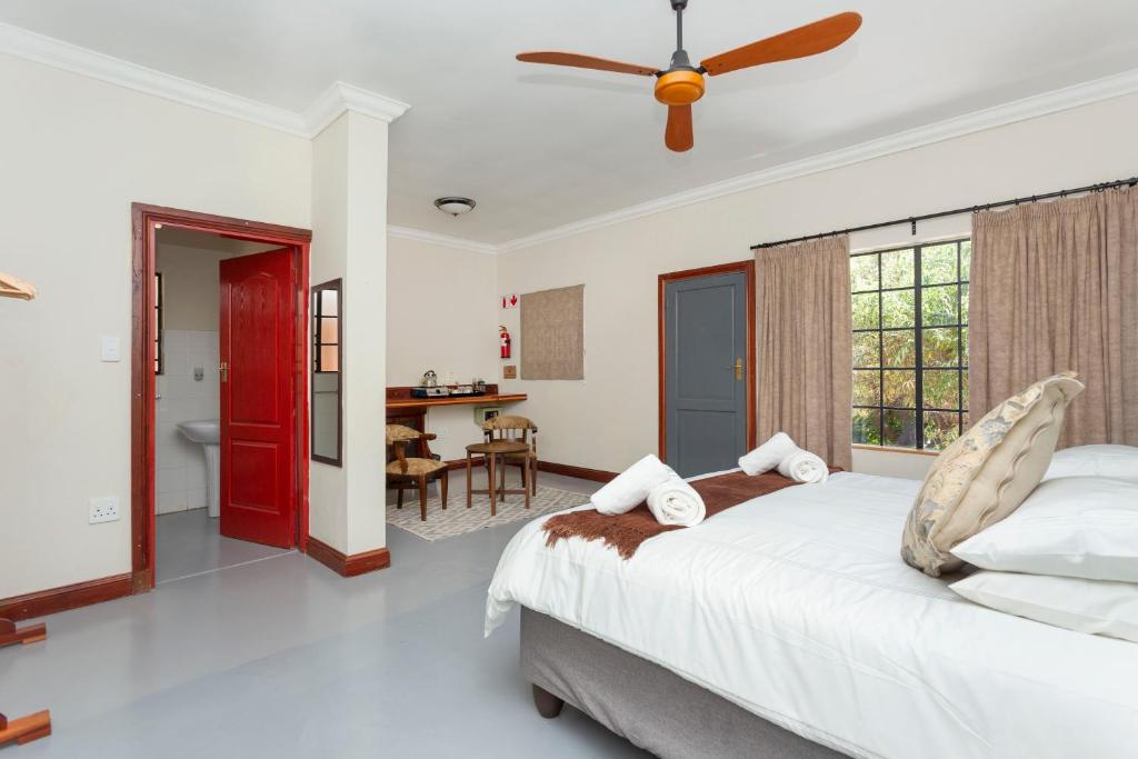 Teak Place Guest Rooms - Tap to explore photos