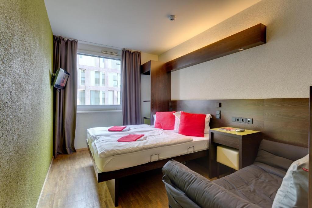 Одноместный (Двухместный номер с одноместным размещением), MEININGER Hotel Berlin Hauptbahnhof