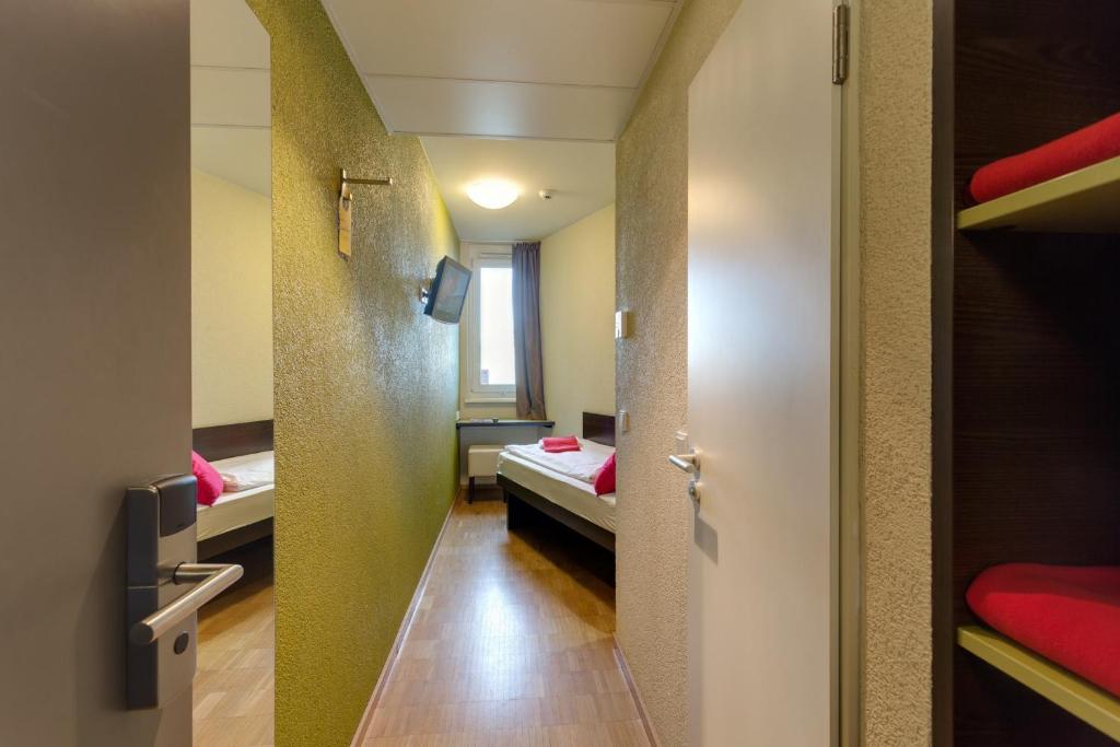 Двухместный (Одноместный номер), MEININGER Hotel Berlin Hauptbahnhof