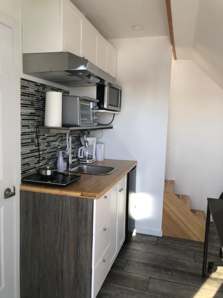 Well Equipped Studio FOR NON-SMOKING GUESTS ONLY CITQ ЗO9467 photo 2