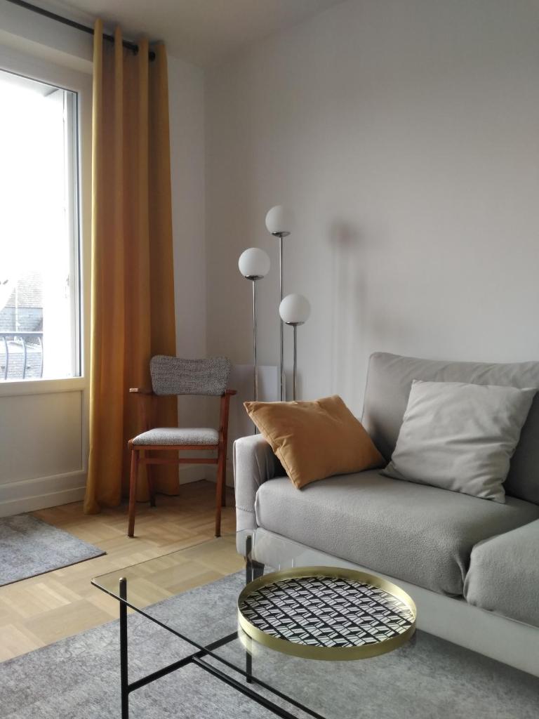 QUIMPER hyper centre T2 balcon Lumineux Calme photo 2