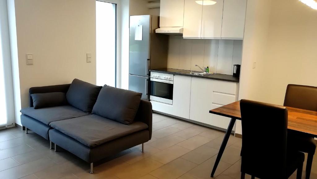 Apartment mit Terrasse in Abstatt photo 2