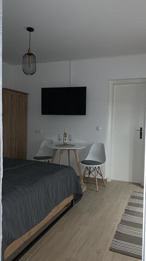 Studio Apartment Mirela photo 3