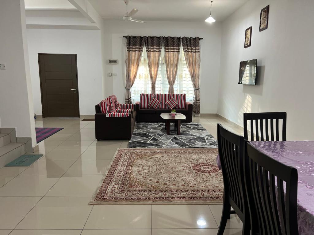 De Pontian Homestay photo 2