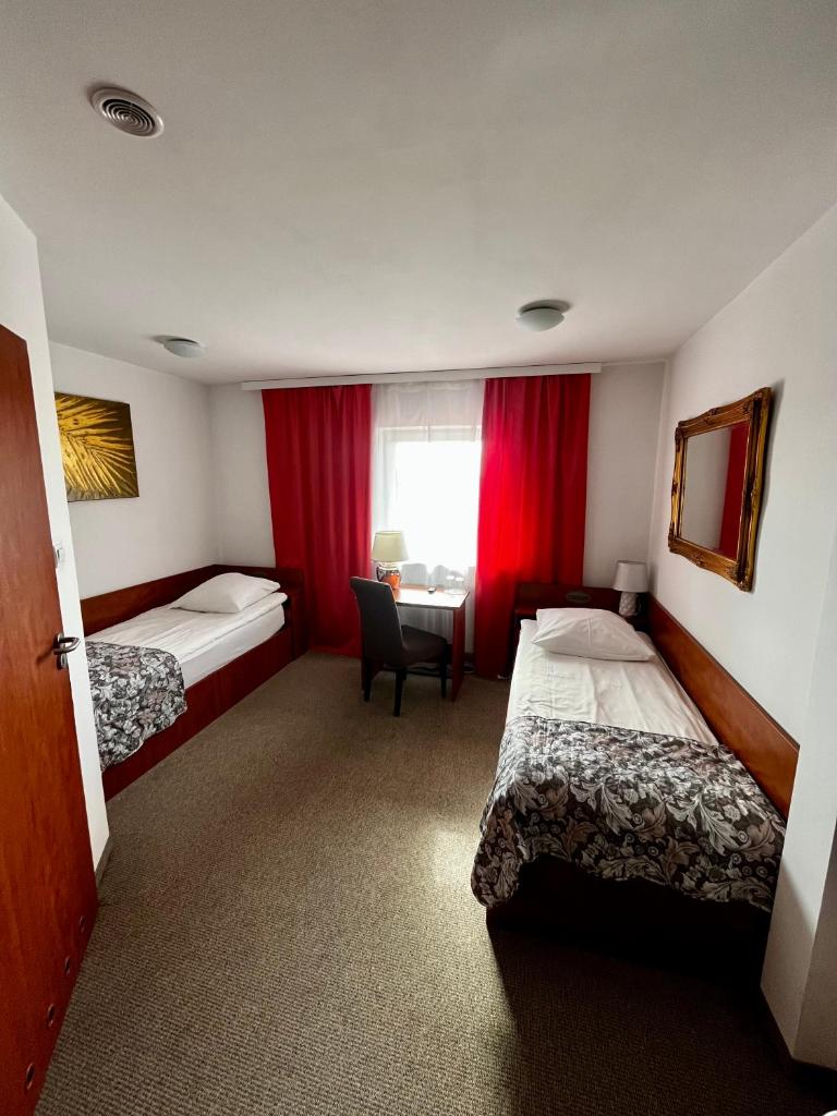 Orion Hotel Parczew photo 1