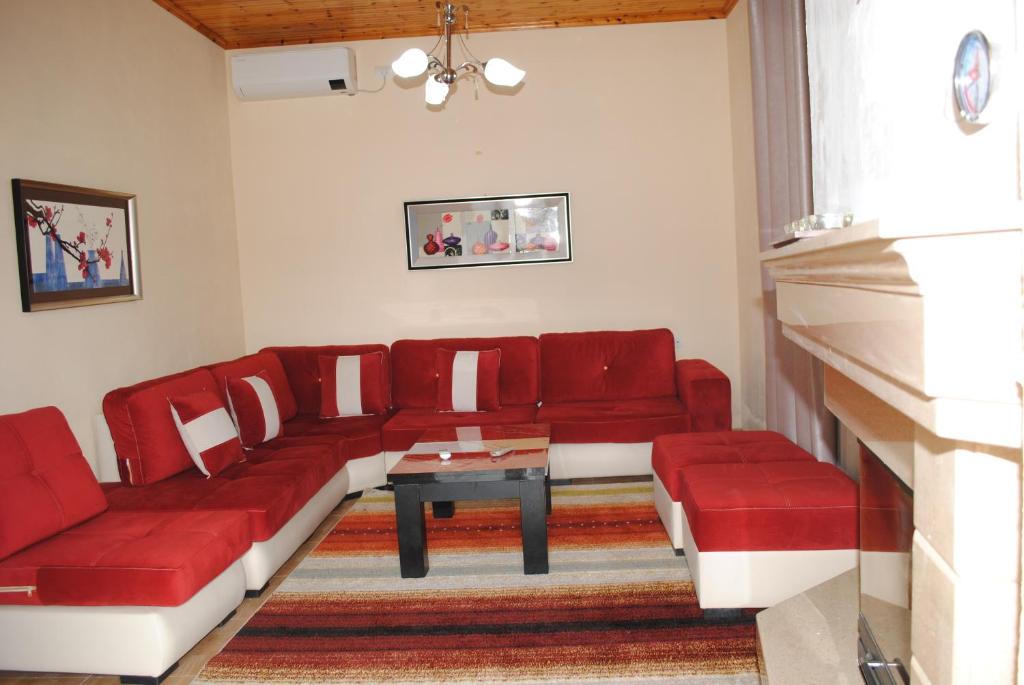 George's Apartment photo 4