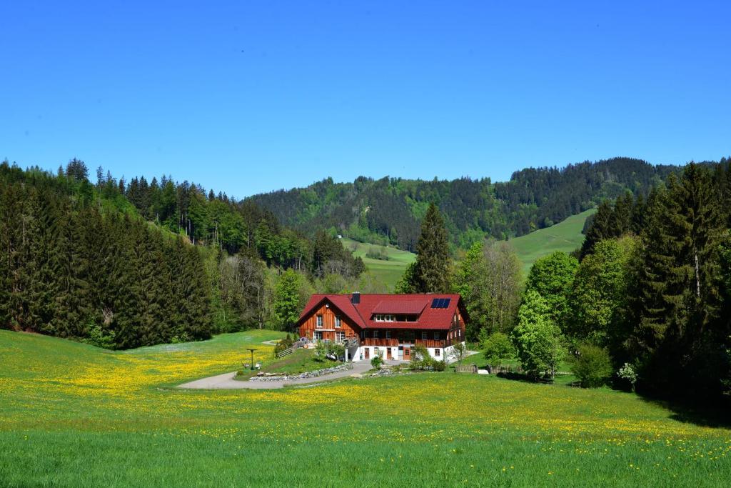Ferienwohnung Böck, Wengen im Allgäu photo 2