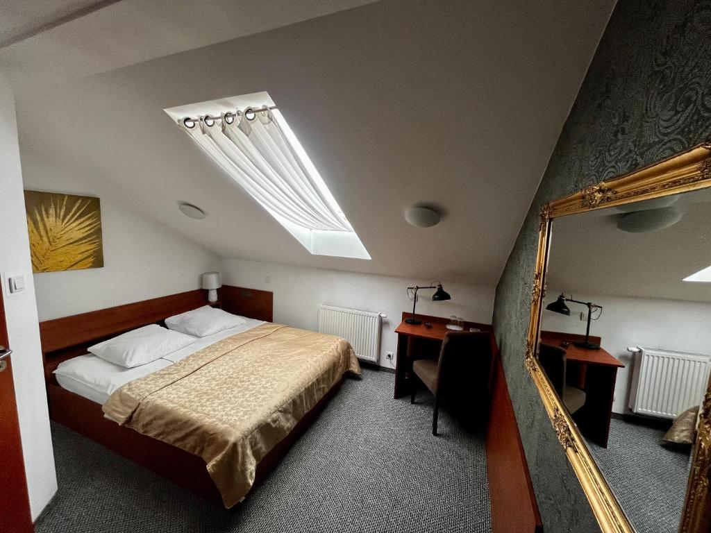 Orion Hotel Parczew photo 3