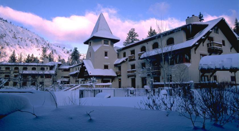 GetAways at Olympic Village Inn photo 4