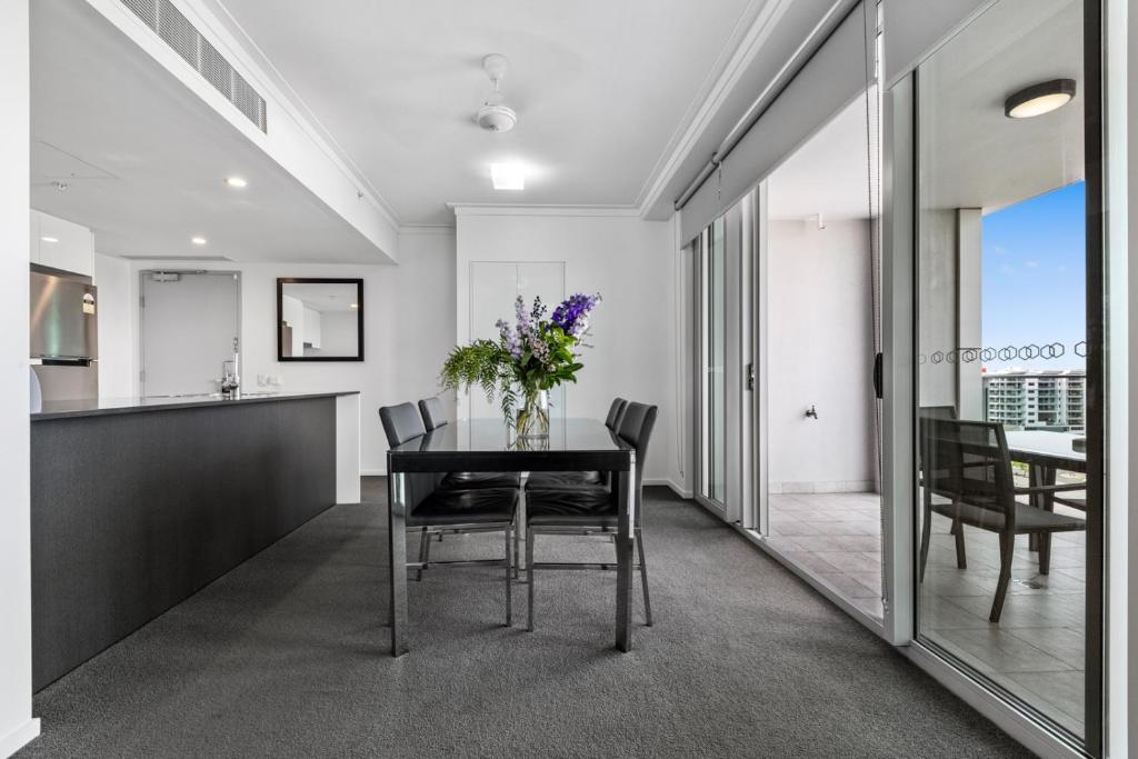 H on Mitchell Apartment Hotel photo 4